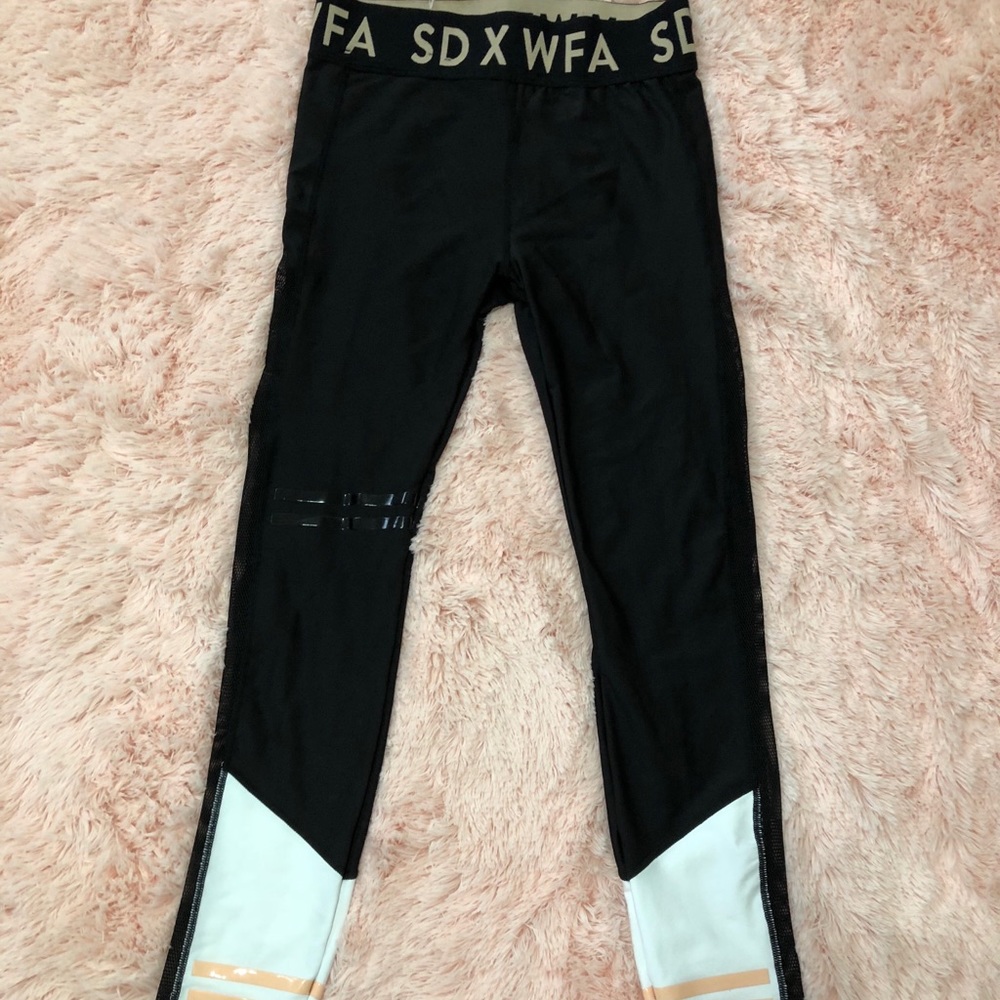 Whitefox x Sarah’s day leggings